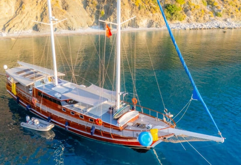 Why choose a traditional Gulet boat for a Mediterranean holiday?